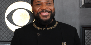 Detaje të reja rreth vdekjes së Malcolm-Jamal Warner: Po notonte me vajzën, u ringjall për 45 minuta