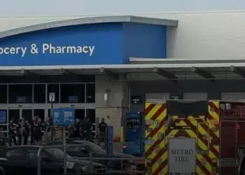 Sulm me thikë në Walmart, 11 të plagosur, 6 në gjendje kritike