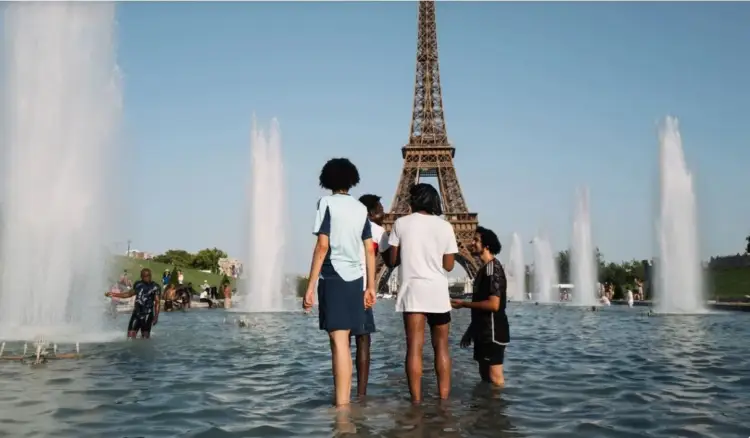 Tragjedi në Pallatin e Versajës: Ndërron jetë vajza 10-vjeçare nga nxehtësia