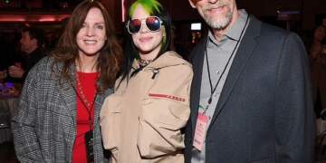 Fansat habiten: Billie Eilish vjen nga një familje me famë, a është ajo një “nepo baby”?