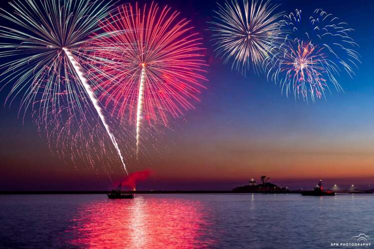 Festë që u kthye në tragjedi: 8-vjeçarja vdes nga shpërthimi në Kaliforni