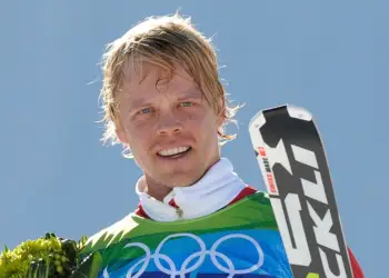 Ishte me pushime verore, kampioni olimpik i skive ndërron jetë, u godit nga rrufeja