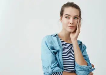 Çfarë fsheh çdo shenjë zodiaku kur mbyll sytë natën?