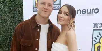 Modelja Olivia Culpo dhe ylli i NFL-së, Christian McCaffrey, mirëpresin fëmijën e tyre të parë