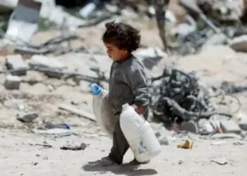 E trishtë! Gjashtë fëmijë palestinezë vriten ndërsa prisnin të mbushnin ujë