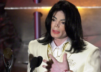 Filmi i shumëpritur për Michael Jackson shtyhet, arsyeja mbetet mister