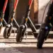 Targa bëhet e detyrueshme për monopatinat elektrike në Itali! Ja rregullat dhe gjobat