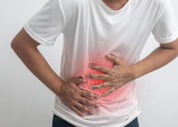 Çfarë po ju thotë stomaku? Llojet e dhimbjeve dhe kur duhet të shqetësoheni