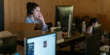 Pse të gjithë ndihemi kaq të lodhur nga puna jonë?