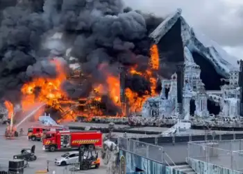 Video/ Skena kryesore e Tomorrowland në Belgjikë përfshihet nga flakët