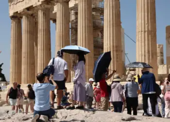 Merren masa! Akropoli mbyllet deri të premten në mesditë për shkak të valës së të nxehtit
