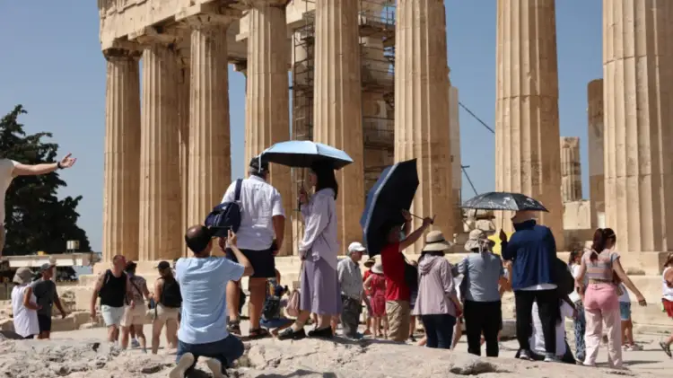 Merren masa! Akropoli mbyllet deri të premten në mesditë për shkak të valës së të nxehtit
