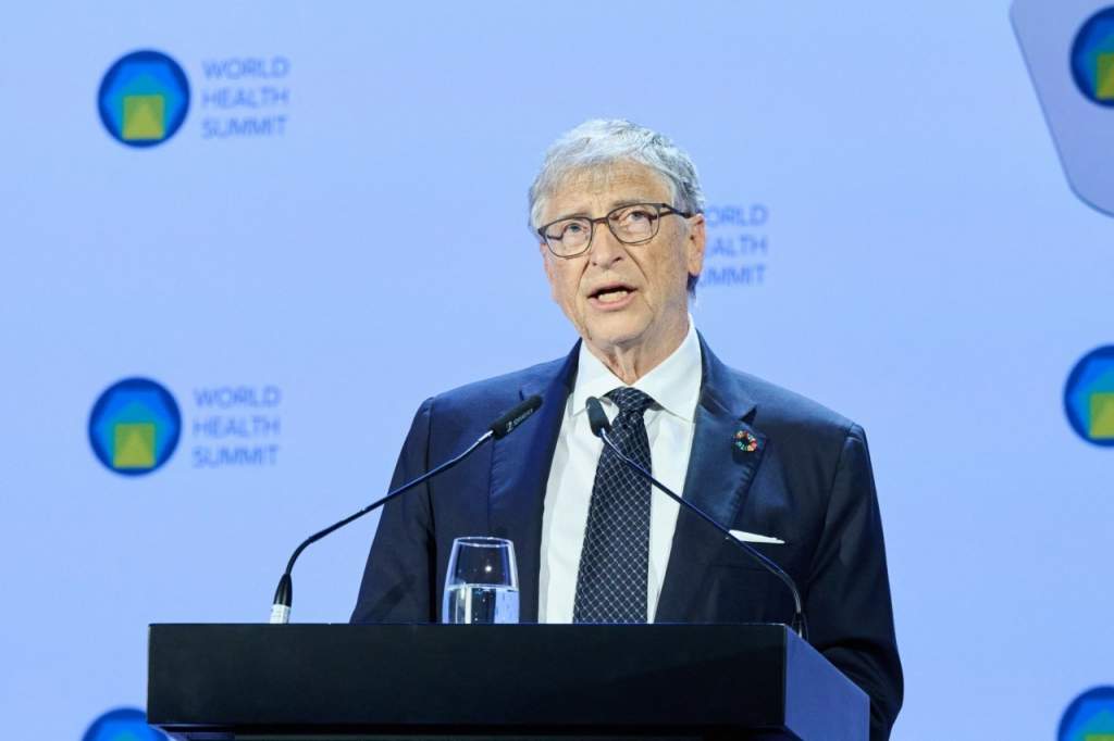 Çfarë zakoni të keq iu desh Bill Gates të hiqte dorë në vitet e studentit për të pasur sukses