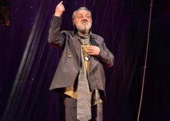 Naun Shundi në betejë për jetën, heshtja e Teatrit Kombëtar dhe turpi i një shteti që i varros artistët gjallë