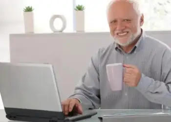 “U tmerrova…”/ Andras Arato, njeriu i memes rrëfen se si e përballoi famën