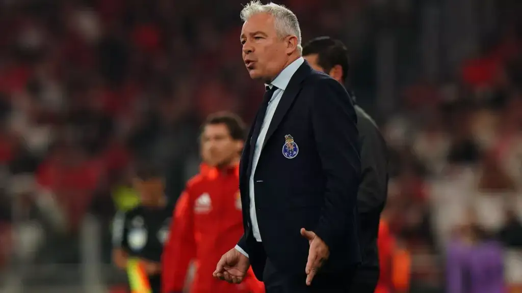 Pësoi atak kardiak gjatë intervistës, ndahet nga jeta ish-futbollisti i njohur portugez
