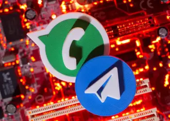 Rusia ngushton lirinë online: WhatsApp dhe Telegram nën presion