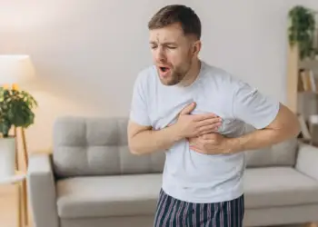 Sa vjeç është zemra e një 50-vjeçari? Përgjigja nuk është ajo që mendoni