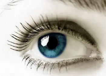 A keni sy blu? Zbuloni se çfarë tregon kjo për ju dhe personalitetin tuaj