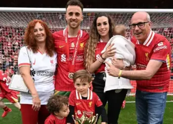 Familja e Diogo Jotës pritet në Anfield për herë të parë që pas tragjedisë