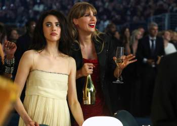 Përse? Fansat e Taylor Swift reagojnë ashpër pas intervistës së Margaret Qualley