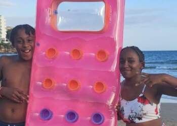 Tragjedi në Spanjë! Vëlla e motër humbin jetën në det