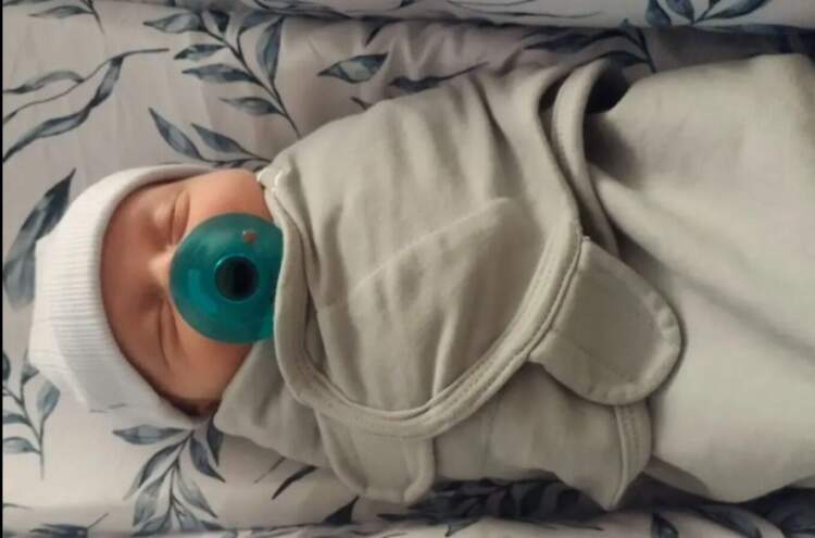 Foshnja erdhi në jetë nga embrioni i ruajtur për 30 vite, flasin prindërit: Ishte e vështirë