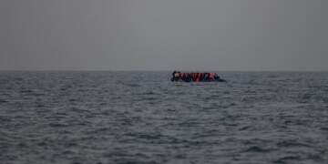 Tragjedi në brigjet e Jemenit: Mbytja e një anijeje lë pas të paktën 27 të vdekur dhe mbi 100 të zhdukur