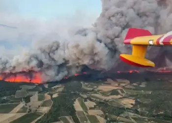 Zjarri më i madh i vitit përfshin Francën: Një viktimë dhe një i zhdukur