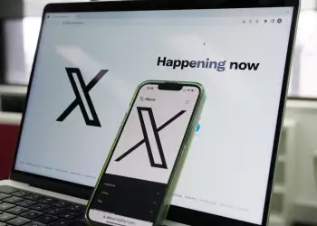 “Po luani politikë?”/ Elon Musk akuzon Apple për favorizim të OpenAI