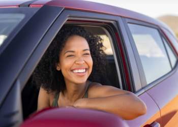 Yjet dhe timoni: shenjat e horoskopit që drejtojnë më mirë makinën