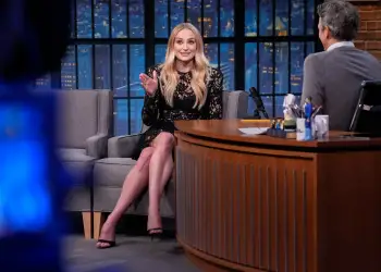 A është ky çifti i famshëm që Sophie Turner pa dashje e ndau me flirtin e saj?