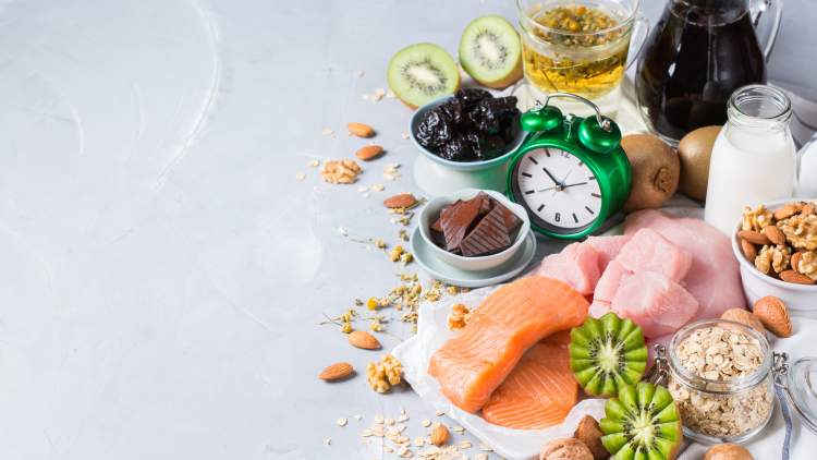 6 ushqime që mund të përmirësojnë gjumin tuaj