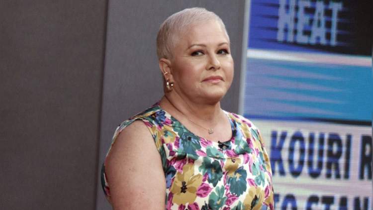 Ylli i ‘Baywatch’ njofton betejën me kancerin e gjirit dhe operacionin që iu nënshtrua