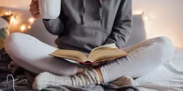 Aktivitete perfekte për një ditë me shi dhe stuhi: Si ta shfrytëzoni këtë të shtunë!