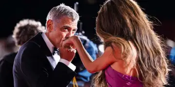 Paraqitja mbresëlënëse e George dhe Amal Clooney në Festivalin e Filmit në Venecia