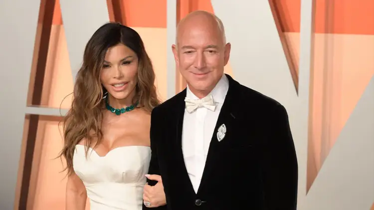 Bezos dhe Sanchez kërkojnë 190,000 dollarë nga vëllai i saj, beteja ligjore disavjeçare