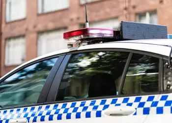 Tragjedi në Australi: Foshnja e porsalindur zbulohet në kanal, nëna nën hetim