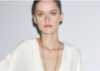 Reklamat e Zara-s ndalohen në UK, shkak bëhen modelet