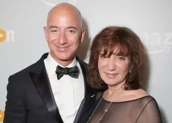 Jackie Bezos, nëna e Jeff Bezos, ndahet nga jeta në moshën 78 vjeçare