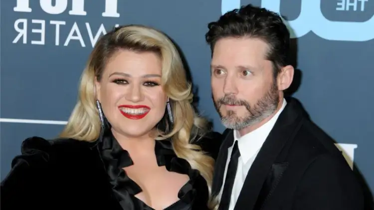 Ish-bashkëshorti i Kelly Clarkson ndërron jetë në moshën 48-vjeçare