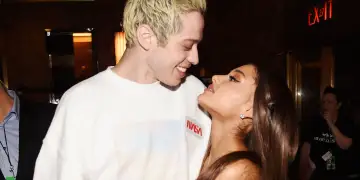 “U ndjeva i ekspozuar dhe i përdorur”/  Pete Davidson flet për pasojat e lidhjes me Ariana Grande