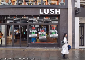 ‘Lush’ në protestë! Mbyll dyqanet dhe faqen online për Palestinën