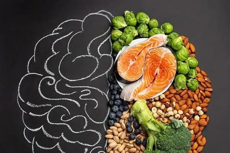 Konsumimi i këtyre 8 ushqimeve mund të zvogëlojë rrezikun e goditjes në tru