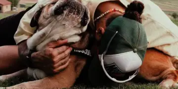 Trishtim për Lewis Hamilton! Piloti i ‘Formula 1’ humb shoqëruesin e tij besnik