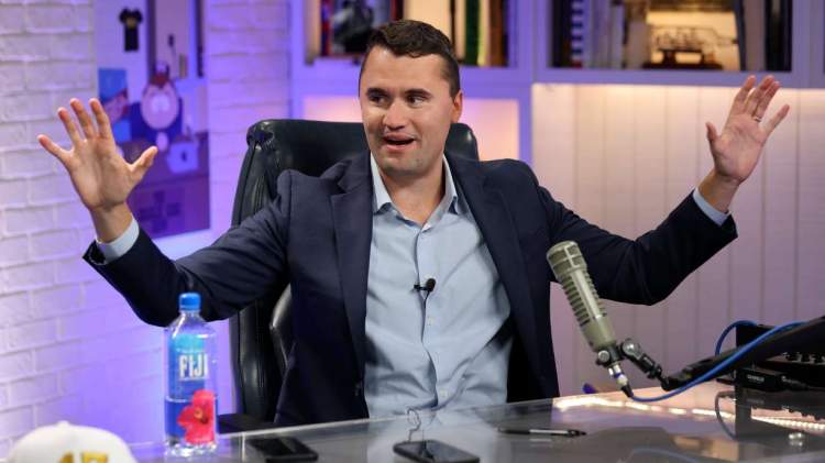 Tronditëse/ Aktivisti konservator Charlie Kirk qëllohet me plumb në qafë gjatë një eventi
