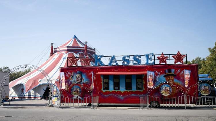 Tragjedi në një cirk në Gjermani: Humb jetën akrobatja 27-vjeçare përpara publikut