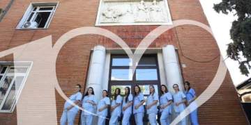 10 mami të maternitetit “Mbretëresha Geraldinë” në pritje të ëmbël