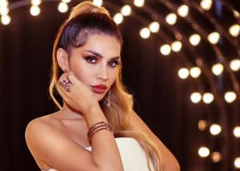 Në një ceremoni private, Besa Kokëdhima i jep fund beqarisë