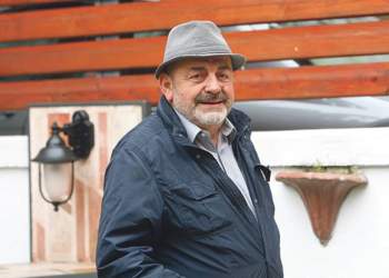 “Shpresoj që kur të vdes…”/ Fjalët e fundit të Enver Petrovcit për artin dhe jetën